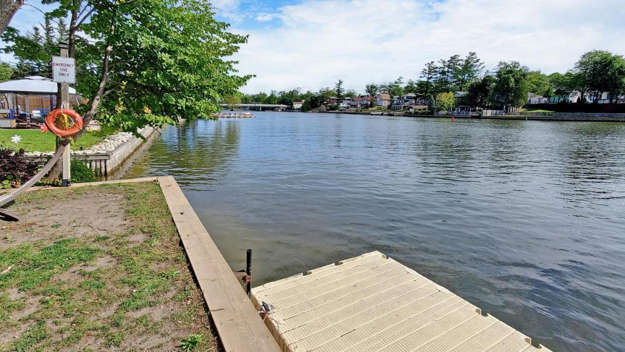 Main Beach River Retreat - Wasaga Beach 1 - Main Strip - 95 Mosley St Dış mekan fotoğraf